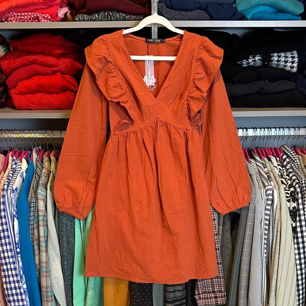 Fancyinn terracotta long sleeve v neck elastic waist 2 pocket dress size S NWT